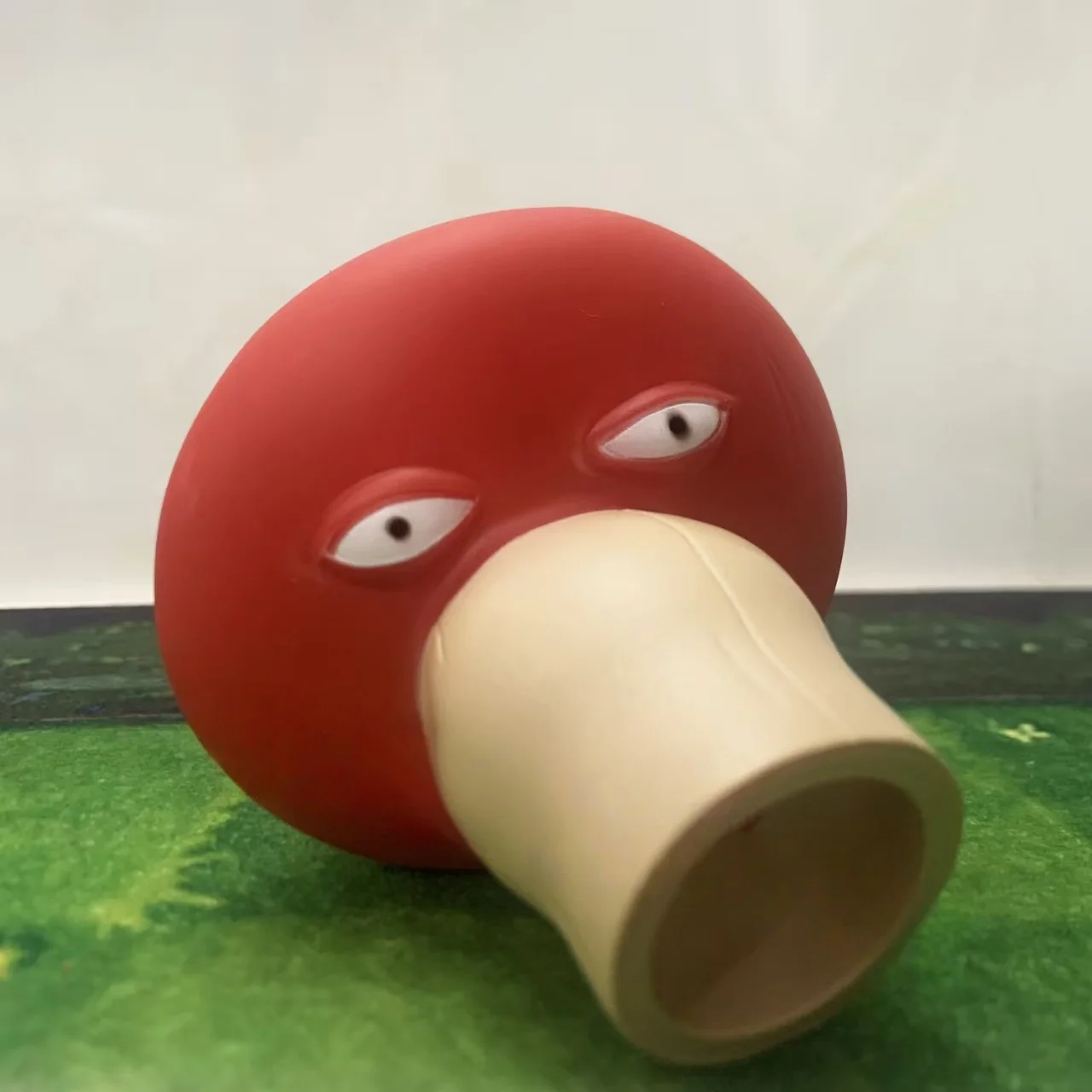 

Pingtou Mushroom "New Plants vs. Zombies" This is a soft rubber toy zombie game scenario, shooting game and birthday gift toy.