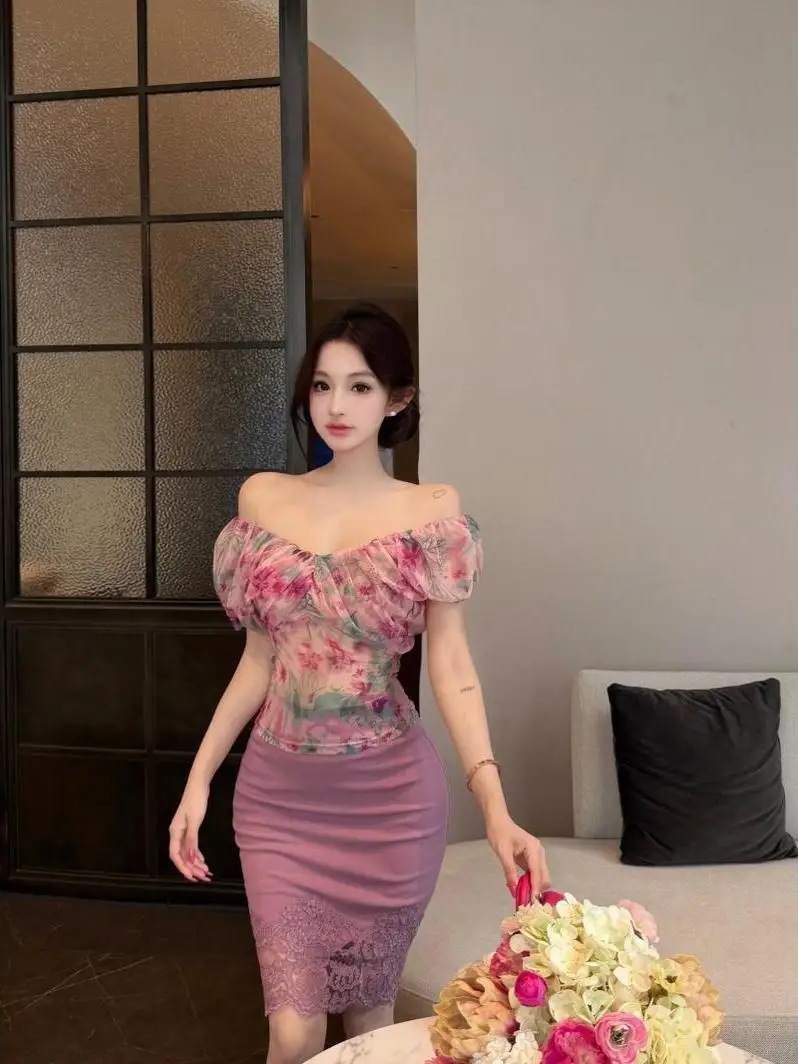 

Pure Desire Floral Lace Shoulder Bridesmaid Set Women's Summer 2026 High Waist Half Skirt Short Sleeve Commute Style