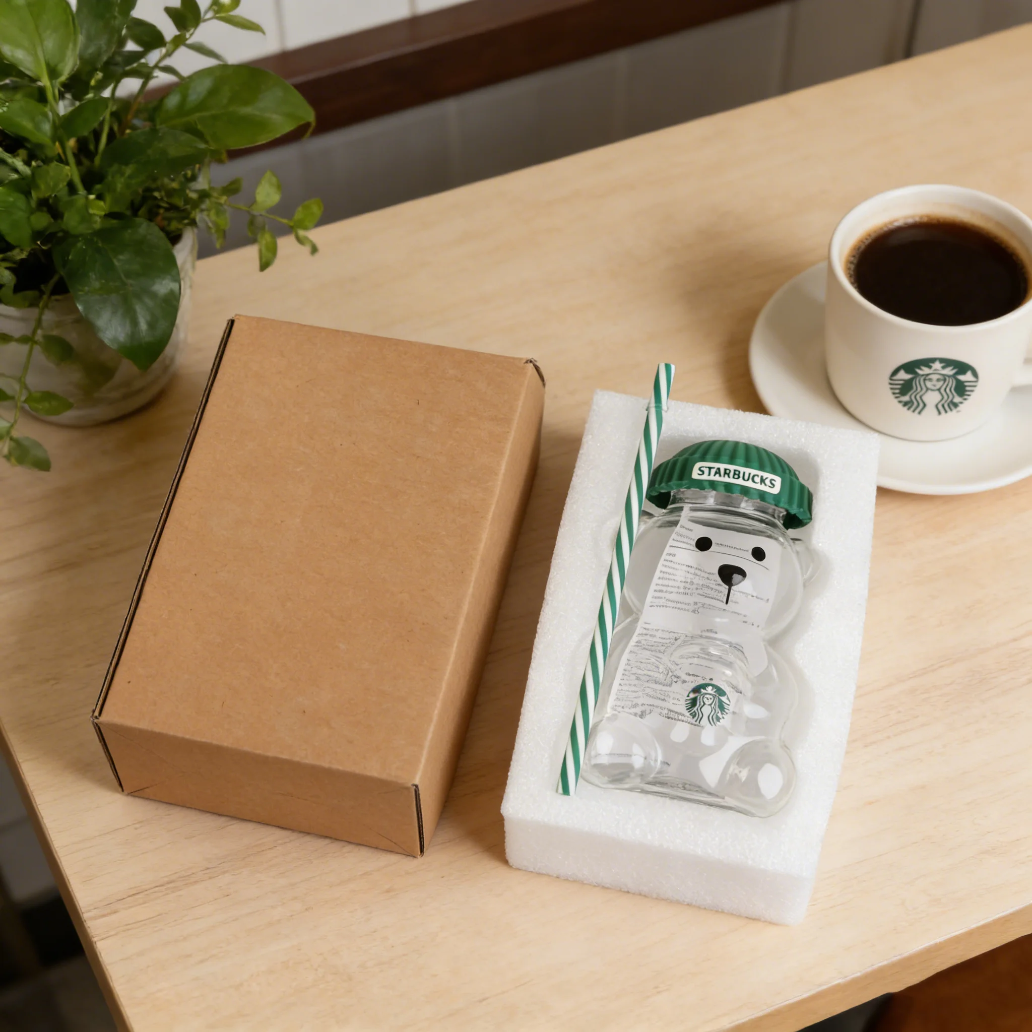 Cute Starbucks Bearista Bear Glass Cup 591ml Green Lid Straw Iced Coffee Home Café