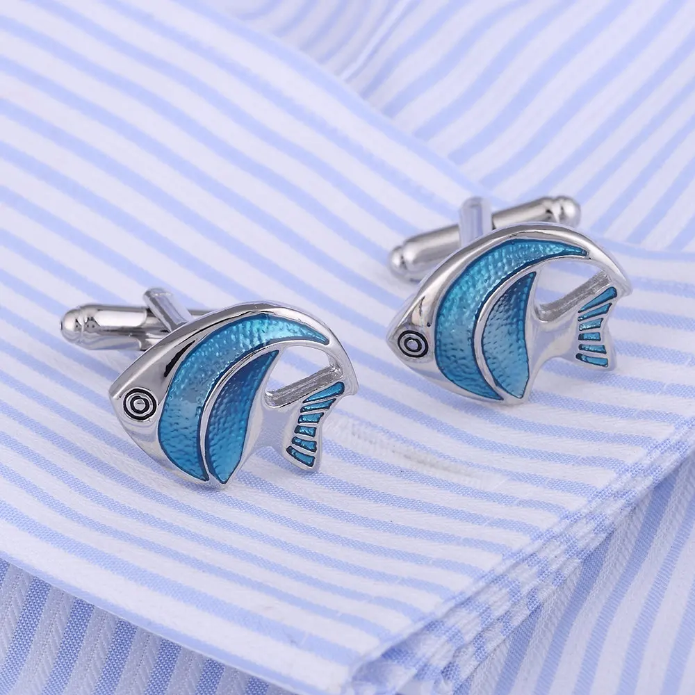 VAGULA Cuff links Brass Button Top Luxury Brand Bonito Gemelos Hot Selling Funny Fish-design Cufflink 215