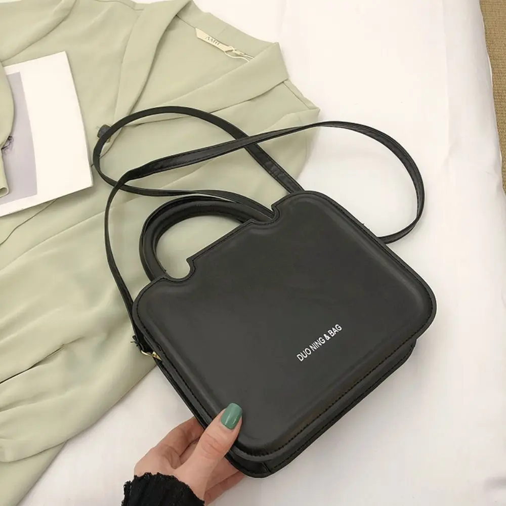 

Retro PU Leather Small Messenger Bag Minimalist Large Capacity Square Underarm bag Handbag Ins Style Ladies Shoulder Bag Women
