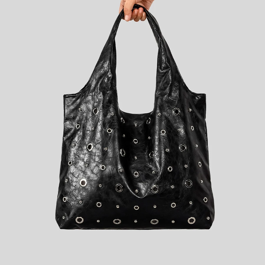 

Модная большая вместительная сумка с полыми заклепками, женские сумки-бродяги, роскошные сумки на плечо из мягкой искусственной кожи, трендовые большие кошельки для покупок