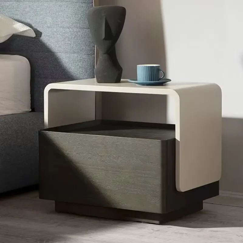 Italian Minimalist Nightstand Modern Creative Antique Storage Locker for Small Apartment Bedroom Furniture