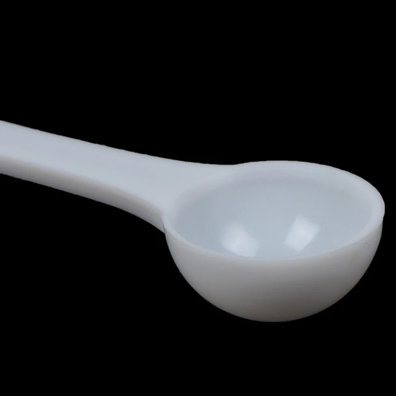 New 20PCS 1g Plastic 1 Gram Scoops/Spoons For Food/Milk/Medcine Measuring Spoons