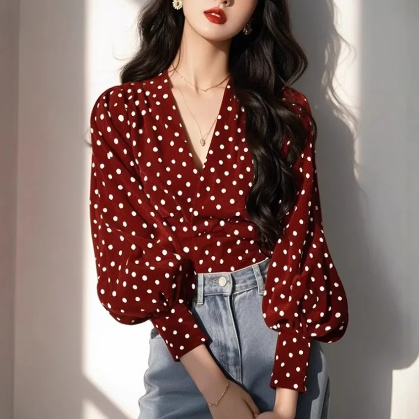 

Красная женская рубашка в горошек с длинным рукавом, новинка весна-осень 2025, французский ретро-стиль, гонконгский шик, омолаживающий эффект