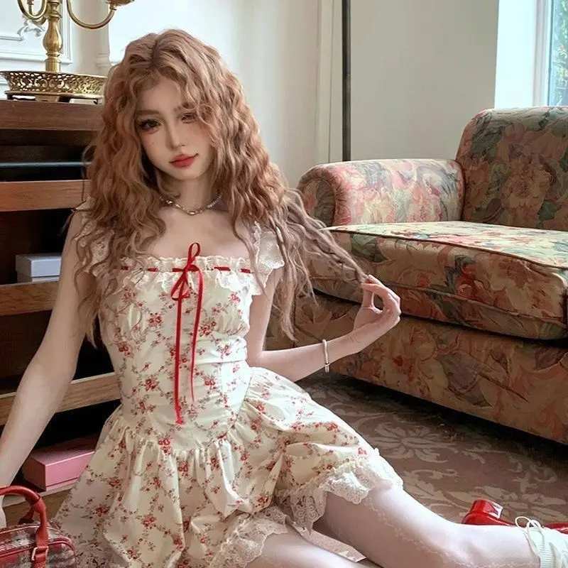 Robe de princesse en dentelle à bretelles, douce et belle, florale, moulante à la taille, petite robe de princesse fraîche de Style vacances