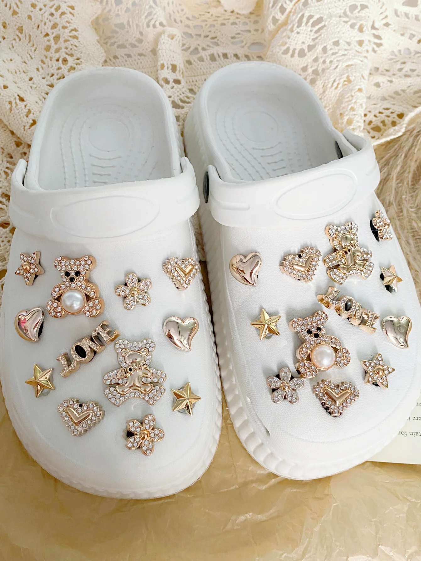 26 قطعة من أحذية الدب الصغيرة المصنوعة من حجر الراين بالكامل قابلة للفصل، مناسبة لقباقيب وصنادل الشاطئ والشباشب #5