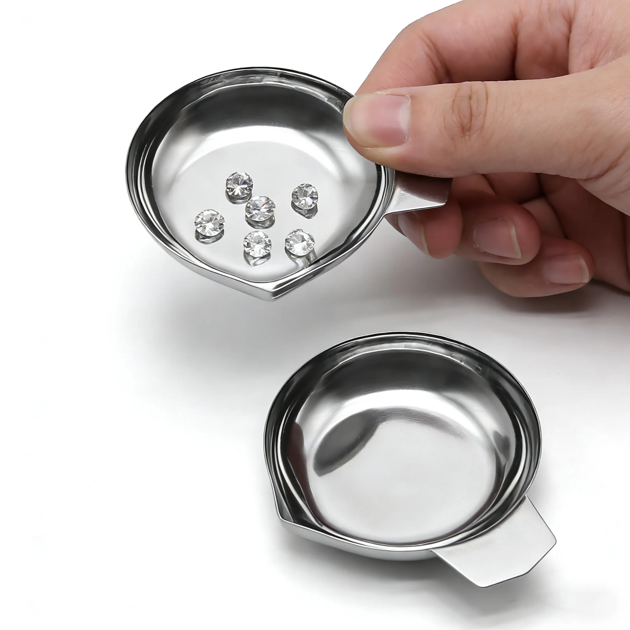 2Pcs Iron Weighing Pans with Narrow Spout & Anti-Static Non-Stick Surface, Mini Metal Scale Trays for Powder Liquid