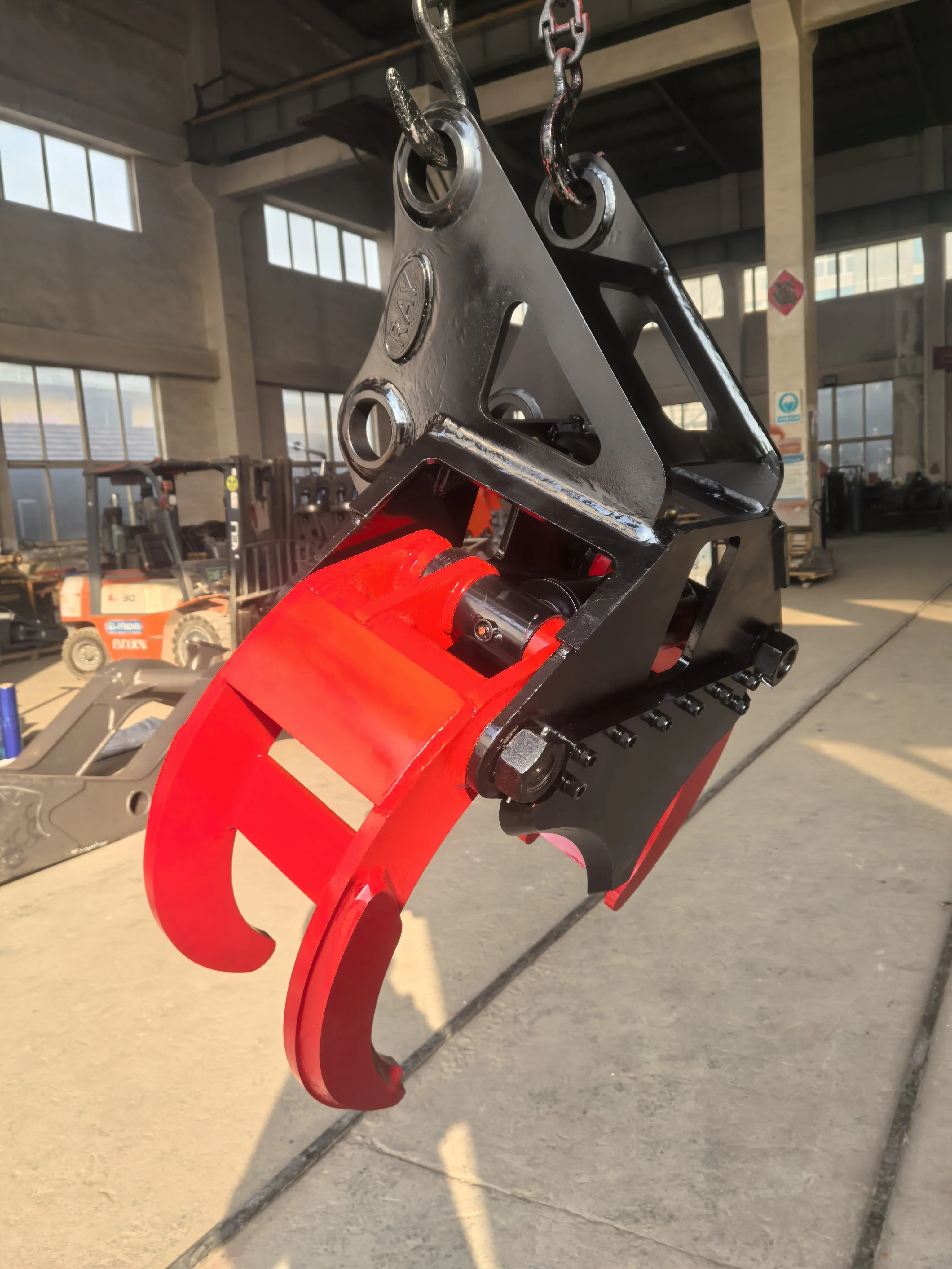 Factory Direct Excavator Bamboo Tree Shears for Logging Gear Engine Gearbox Core Components Tree-Holding Shears Great Helper