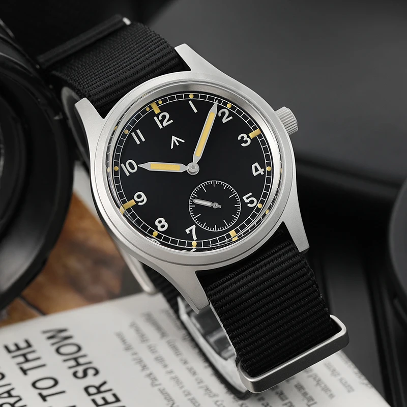 Militado V2 バージョン軍事 D12 腕時計 36 ミリメートル AR