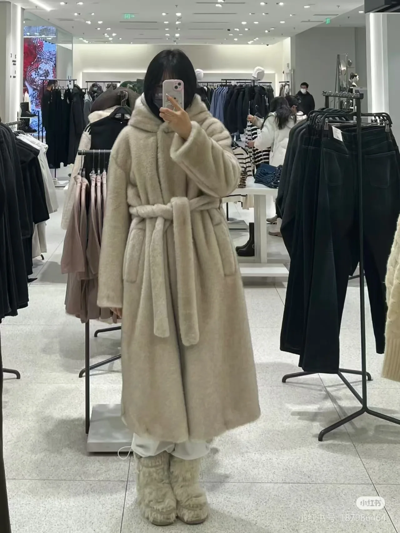 Autumn and Winter Hooded Faux Fur Coat Women\'s Long Brand Mink Velvet Fur Coat Soft Eco-friendly Fur Coat