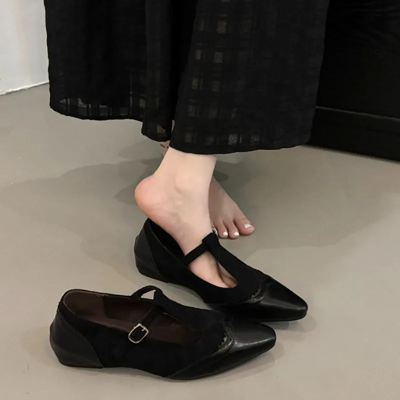 Eine Schnalle Riemen niedrigen Absatz einzelne Schuhe Herbst neue spitze Zehen flacher Mund gespleißt Wildleder weiche Sohle rutschfeste Low-Top-Schuhe