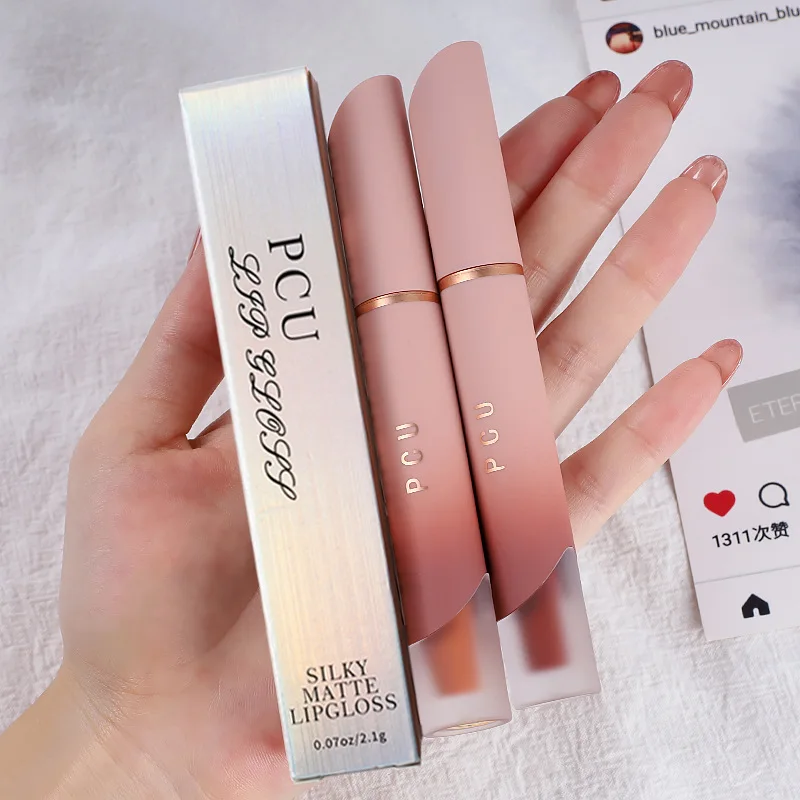 6 色マットベルベットリップグロス防水液体口紅メイクアップリップ釉薬化粧品レッドビューティーリップステイン長期持続