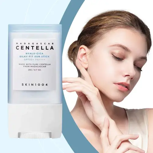 SKIN1004 Madagascar Centella Hyalu-Cica Silky-Fit Sun Stick SPF50+ PA++++ Hidratación profunda calmante iluminando la piel