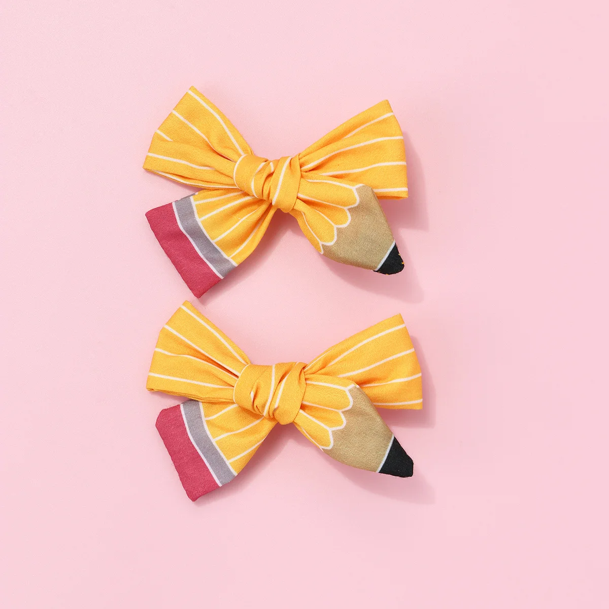 Hot-Selling Back-To-School Preppy Style Children's Fabric Bow Sweet Bangs Handmade Hair Accessories 9.5cm Made in China Clip