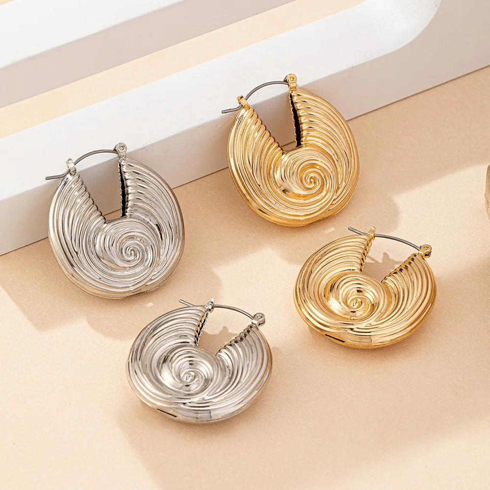 Hoop Earrings For Women Metal Round Conch Spiral Pattern Hollow Geometric Ear Accessories Fashion Jewelry E524