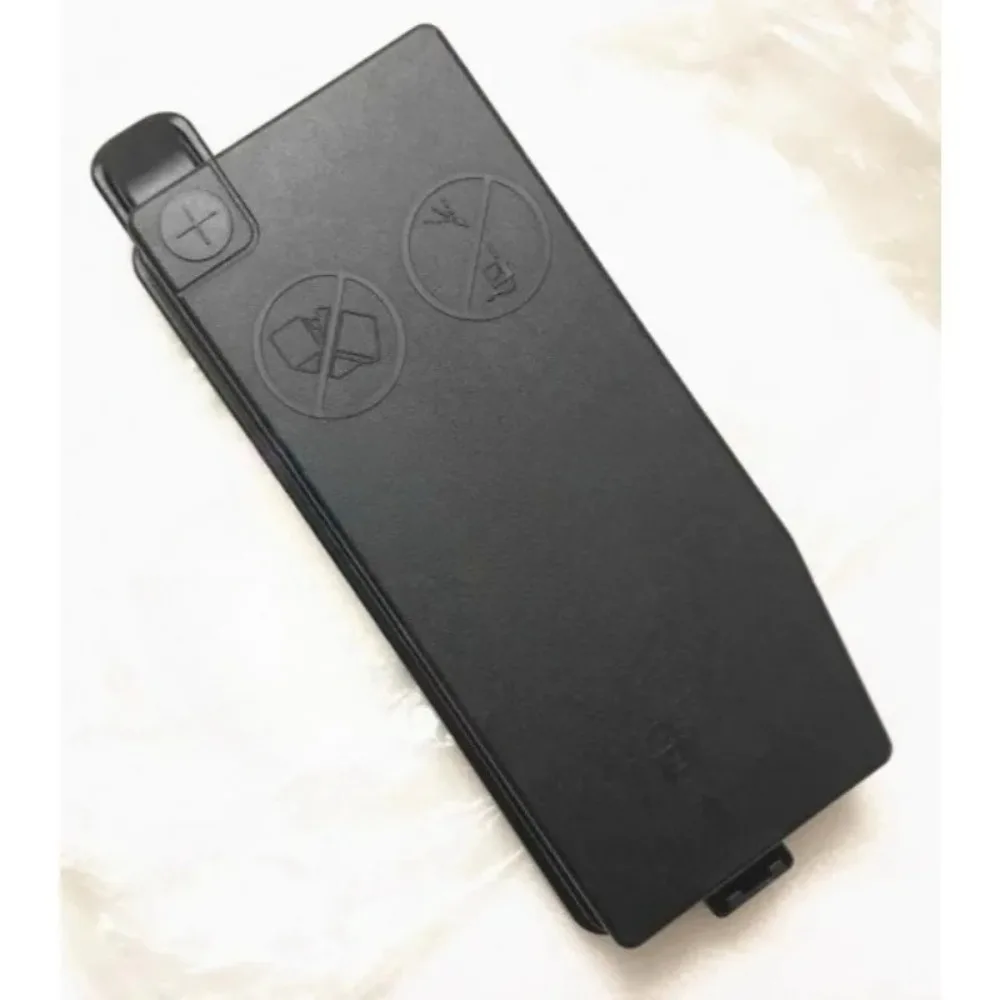 For Opel Antara for Chevrolet Captiva 2008 2009 2010 2011-2017 20956804 Brand New Genuine Fuse Box Upper Cover Black Plastic