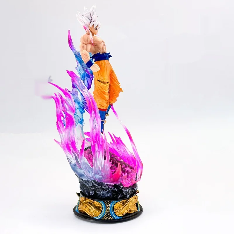 Dragon Ball Anime Periphery Free Ultimate Intent Gong Sun Wukong White Hair Saiyan Model Handmade Anime Trendy Play Ornament