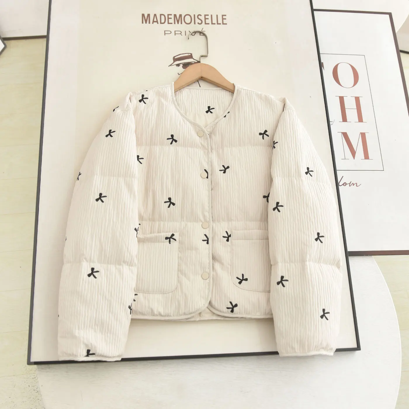 

Стильная женская зимняя куртка с узловым принтом и круглым вырезом, универсальная верхняя одежда для создания молодого образа