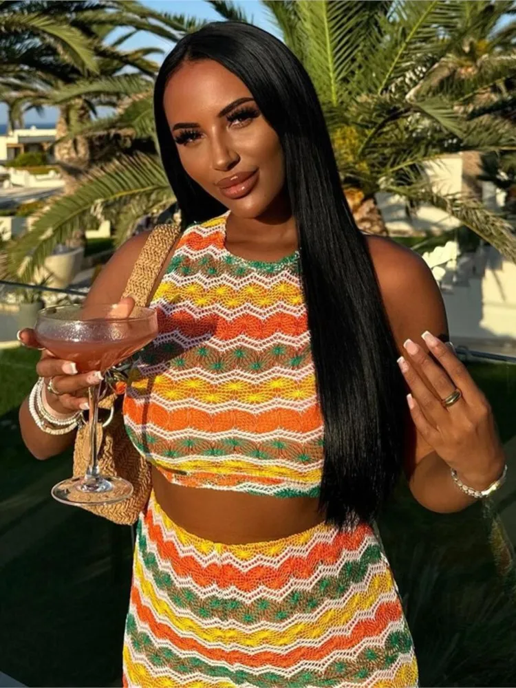 

2025 Summer Two Piece Outfits Woman Navel-baring Striped Sleeveless Suit For Women Temperament Vacation Beach Color Colorful