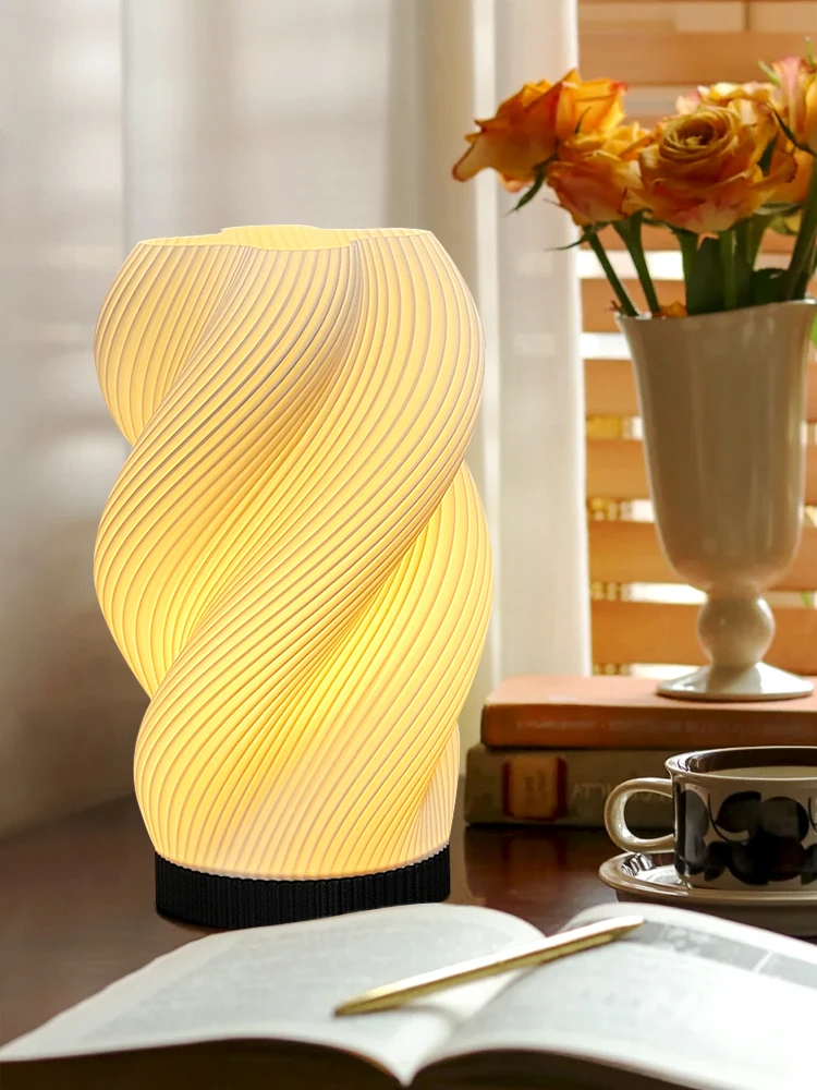 

Bedside table lamp Bedroom bedside lamp Nordic simple master bedroom bedside table desk decoration ambient light 3D printing