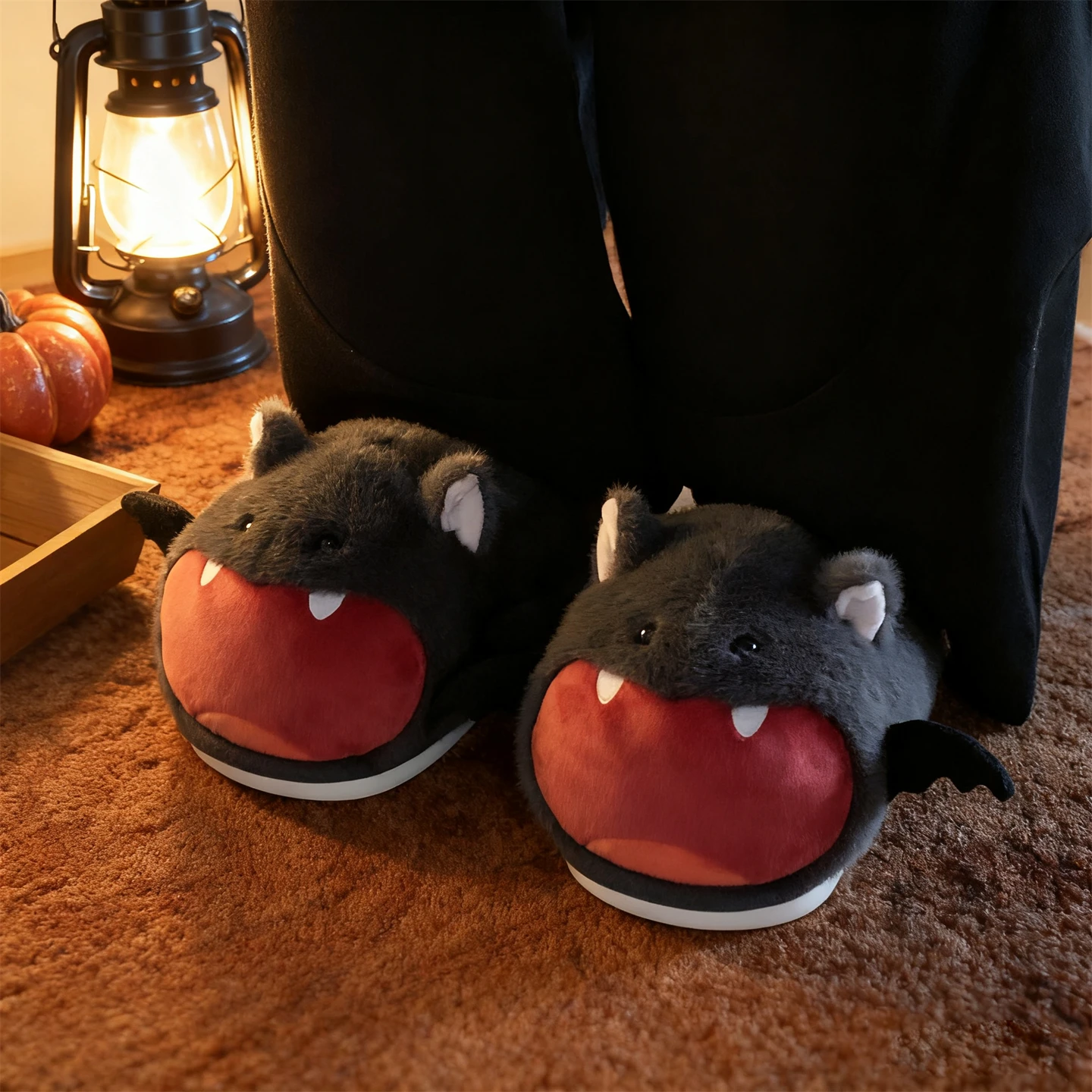 

Warm loween Bat aped Slippers Men Women Bedroom Comfortable Anti-Slip Cotton Slippers Fun Festive Season Home Wear