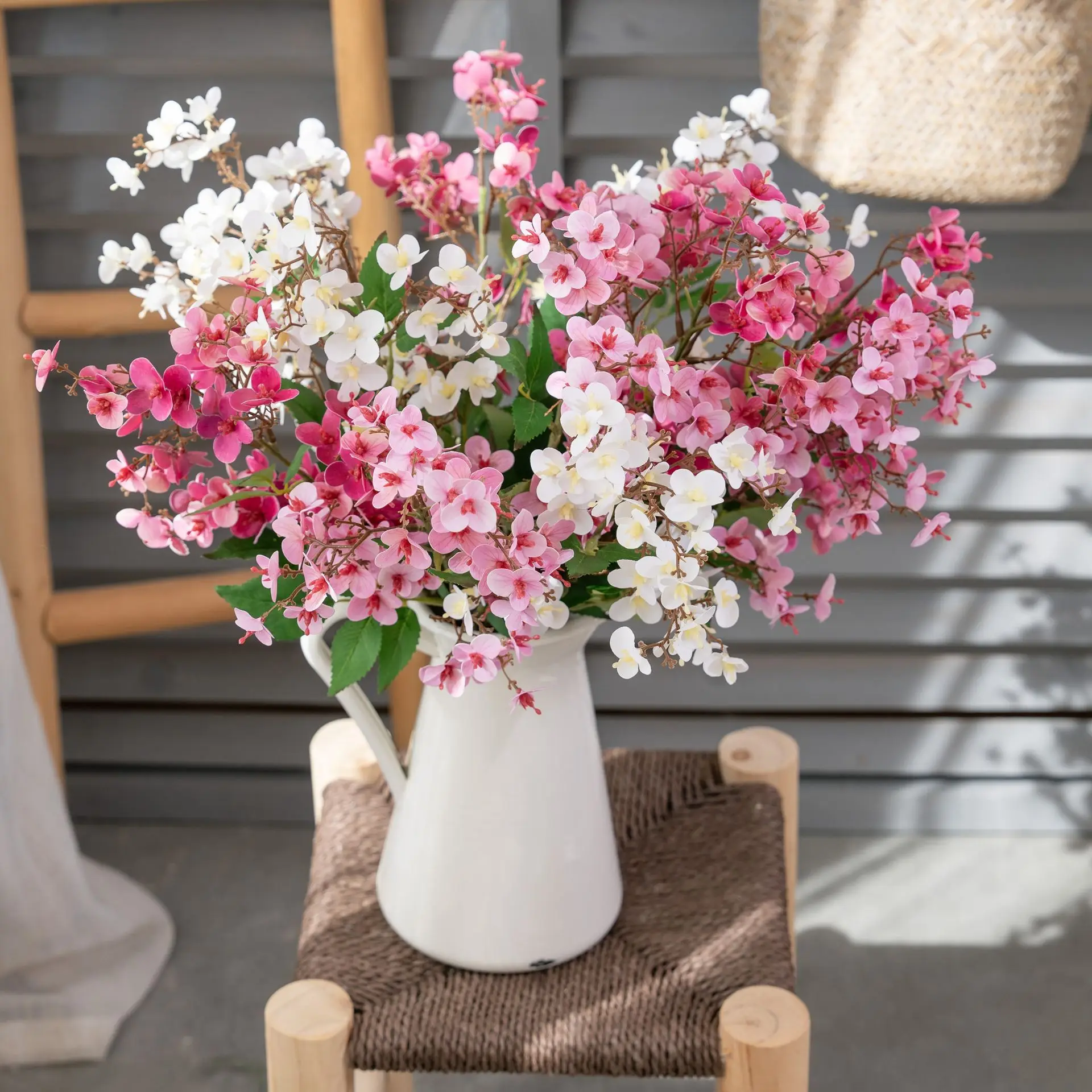 5-teiliger künstlicher Latex-Blumenstrauß mit kleinen Zweigen und Gänseblümchen, Brautstrauß, Hochzeitsdekoration, Blumenarrangement, echt anfühlende Blumen, Party- und Heimdekoration – Detail 1