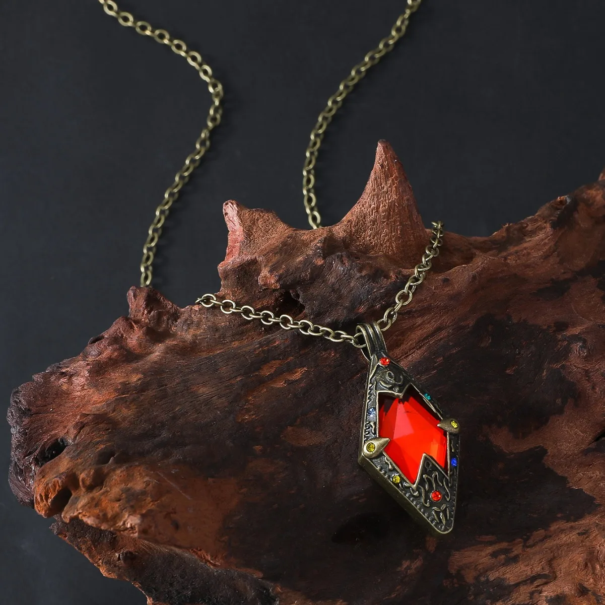 The Elder and Scrolls Necklace Retro Classic Middle Ages Hot Game Periphery Crystal Pendant Necklace Gift for Gamer Friends