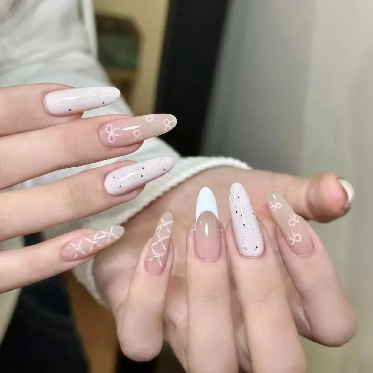 

10PCS Handmade Press on Nails French Hand-painted Checkered Bow Fake Nail Gentle and Long Almond Nail Patch