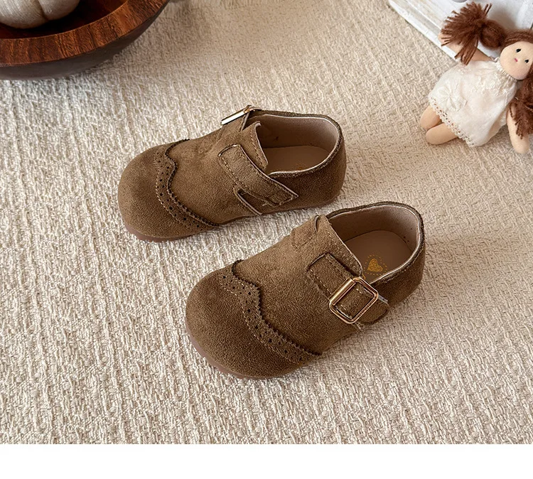 2026 Neue Freizeitschuhe für Jungen und Mädchen, modische Kinderschuhe mit Schnalle, runder Zehenpartie, im britischen Stil, Loafer, Unisex-Schuhe für Kinder, Baby-Laufschuhe – Detail 18