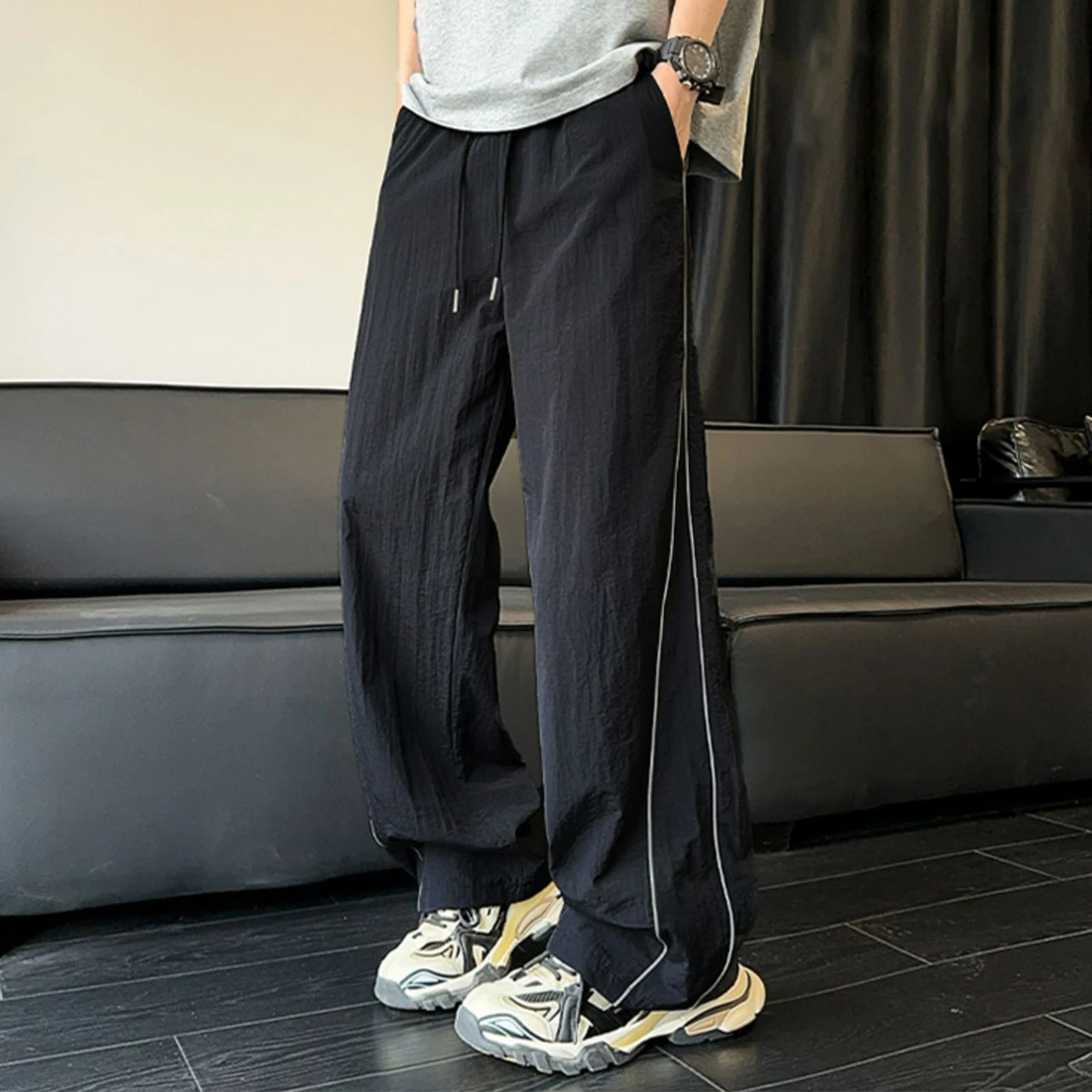 Mens Sweatpants Straight Fit Joggers for Sports and Streetwear Loose Oversized Casual Pant Drawstring Multi-pocket Men Long Pant