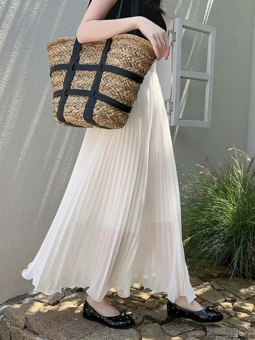 

White Chiffon Pleated Half Skirt Women's Spring Summer Versatile High Waist Slim A-Line Skirt Draping Large Swing Long Skirt