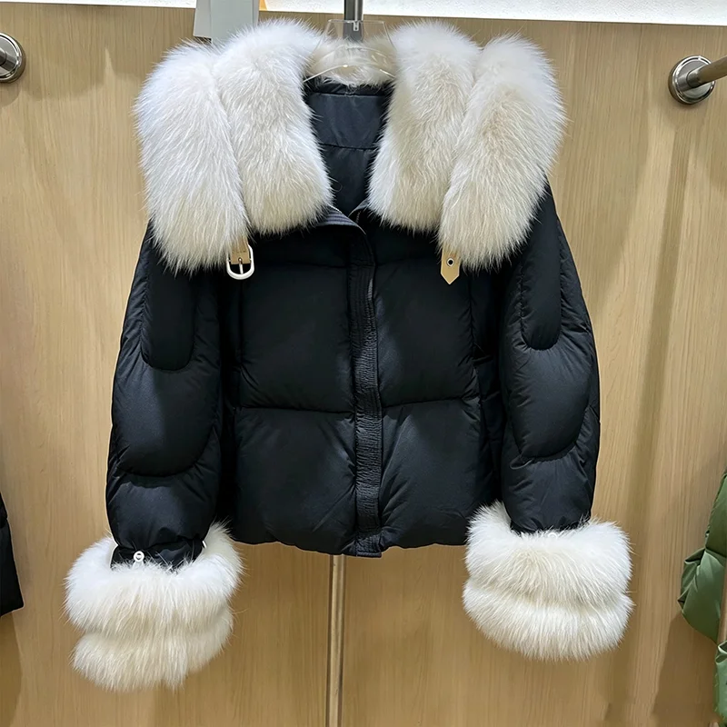 High-quality goose down jacket, fox fur large collar short down jacket, 2026 winter new style loose women's fur coat