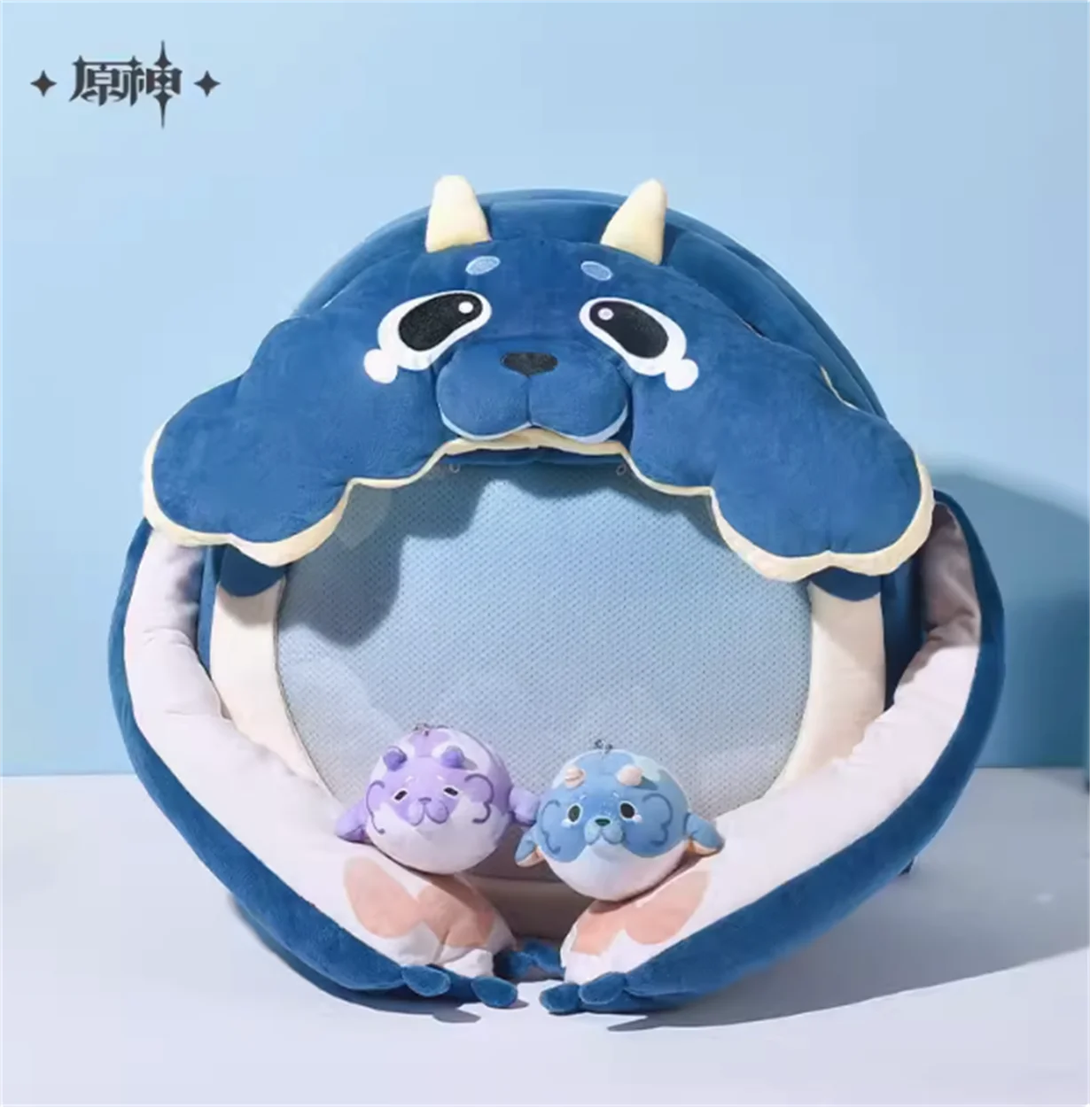 

Original Sea Series Puffy Beast Hug Plush Shoulder Pain Bag