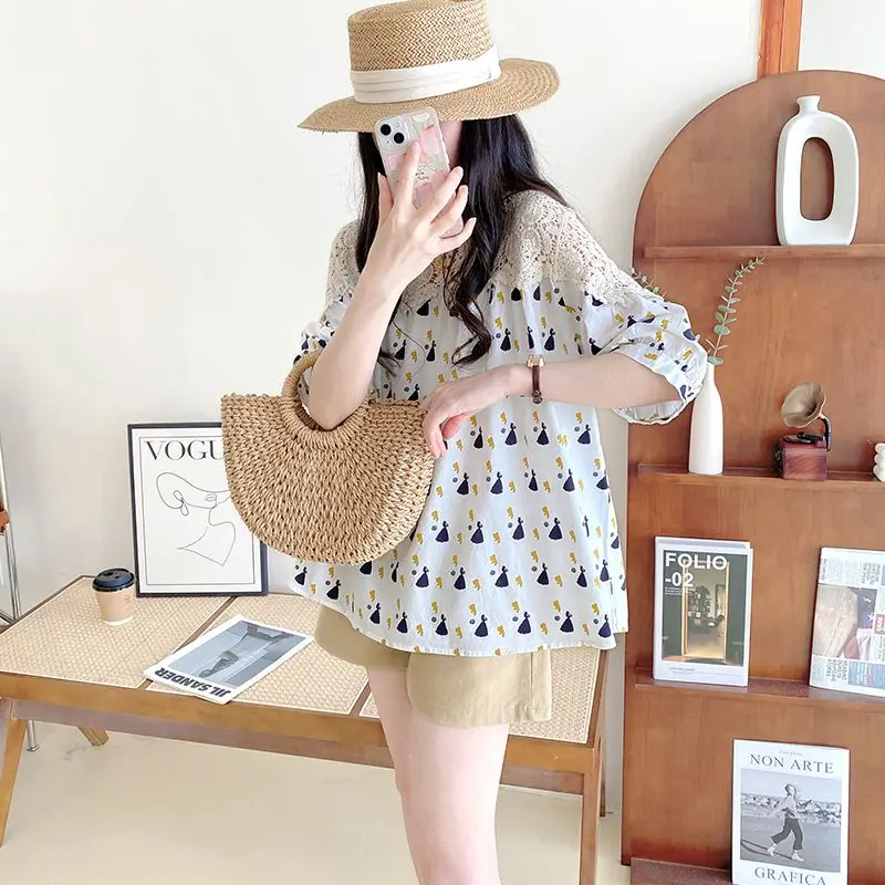 

Korean Lace Patchwork Loose Shirt Tops Women Clothing Half Sleeve Hollow Out Printing Fashion Blouse Casual Vintage Summer New