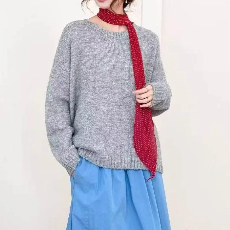 

Solid Color Round Neck Sweater for Women in Autumn and Winter, Loose Korean Style, Gentle and Elegant Temperament