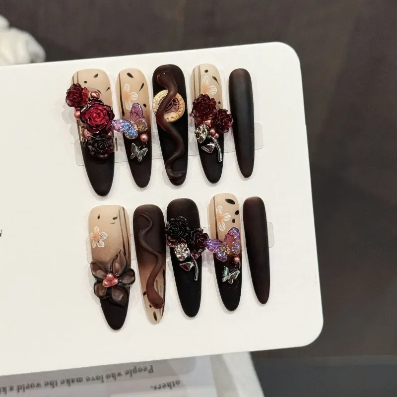 10PCS Handmade Black Brown Gradient Nails 3D Snake Pattern Press on Nails Retro Rose Hand Diamond Design Light Luxury False Nail