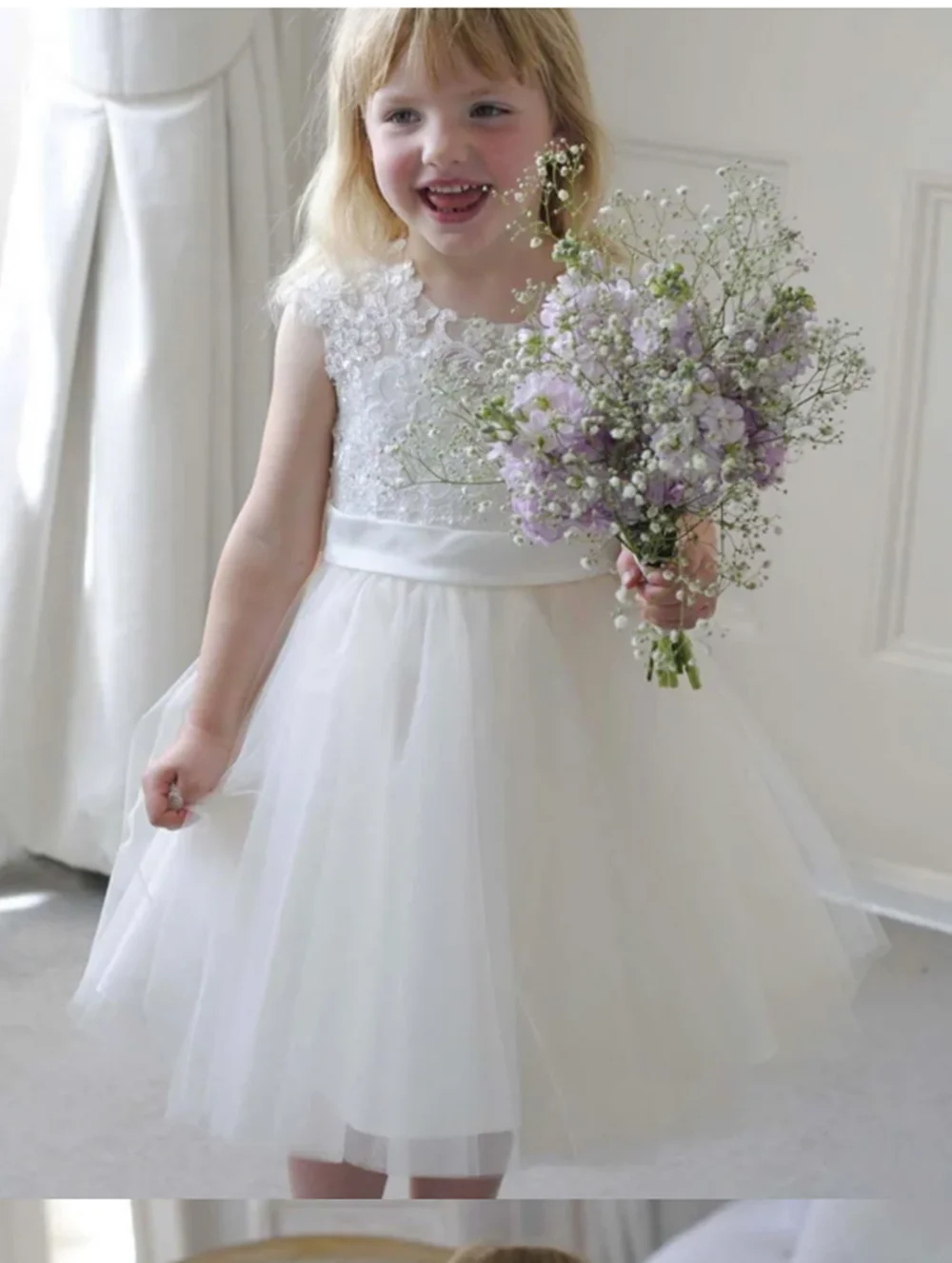 Flower Girl Dress For Wedding Ivory Lace Sleeveless Tulle A-line With Bow Kids Birthday Banquet First Communion Ball Gowns 2024