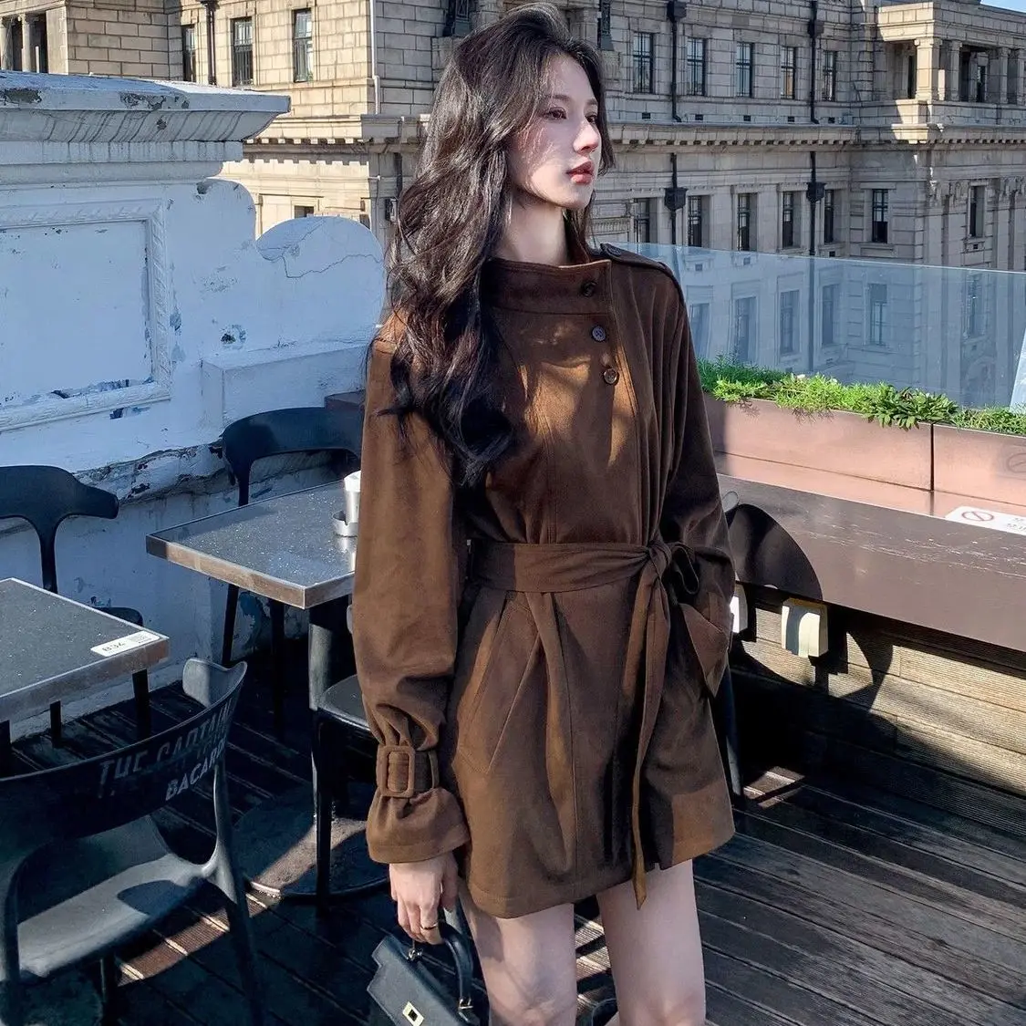 

Короткий плащ в стиле ретро, женский весенне-осенний новый высококачественный свободный повседневный тонкий плащ в британском стиле с поясом