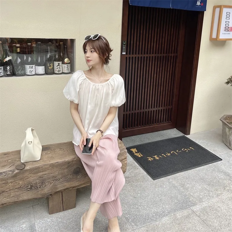 

Удобный топ для повседневной носки OUTSIDER Silk Bubble, однотонный, на одно плечо, стандартной длины, складной