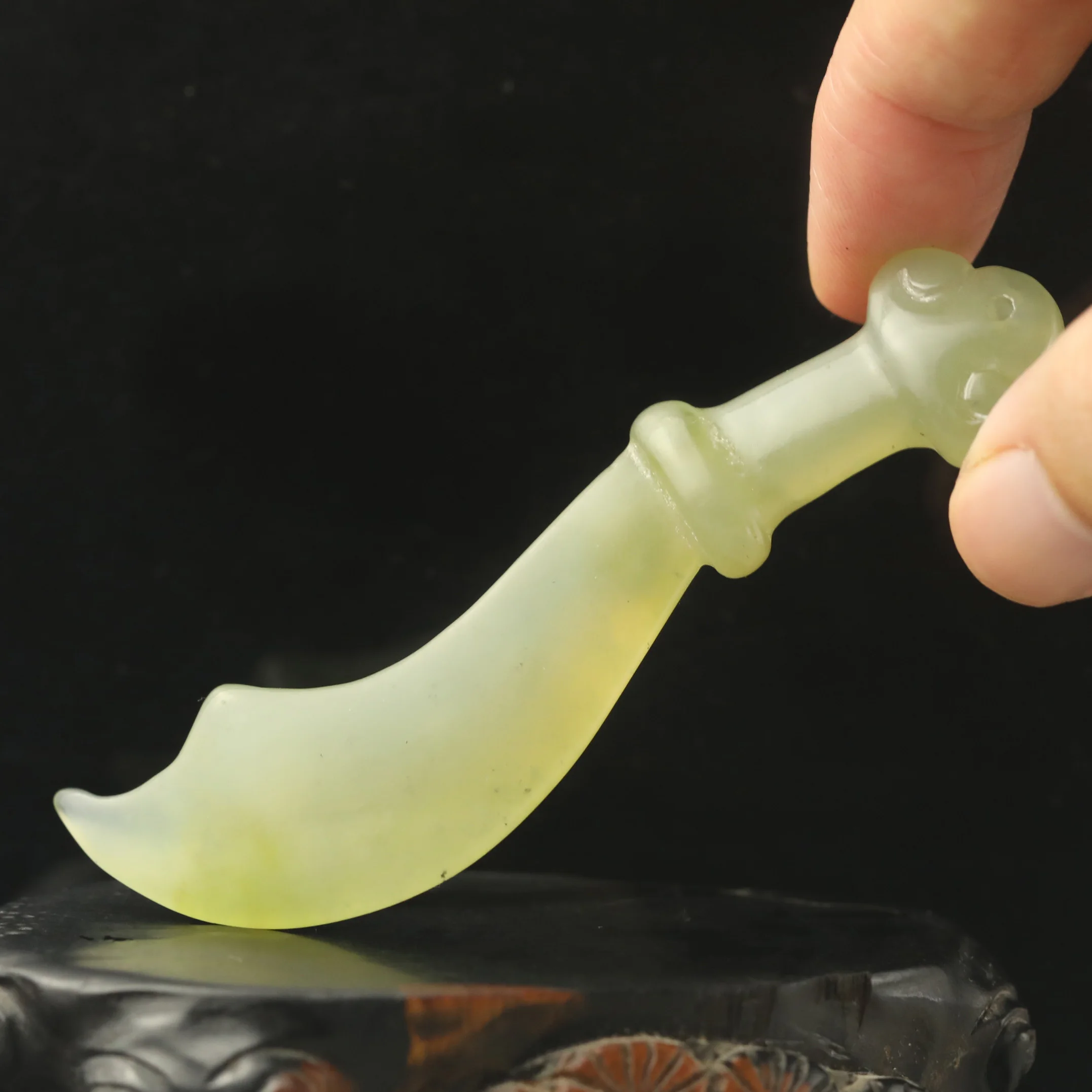 الصين القديمة اليشم الطبيعي اليد منحوتة تمثال السيف الفأس قلادة قلادة # 22