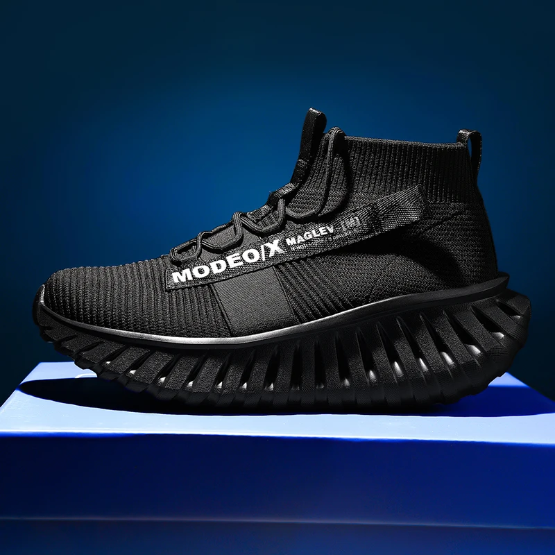 أحذية رياضية خارجية خفيفة الوزن شبكية لخريف 2025 أحذية رجالية كاجوال موضة مريحة تسمح بمرور الهواء جوارب عالية الجودة أحذية رياضية للرجال