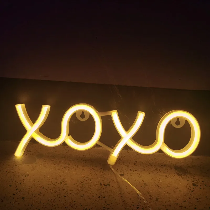 XOXO LED Neon Sign Light Holiday Xmas Party Romântico Casamento Decoração Kids Room Home Bedroom Wall Decor Night Light para o bebê