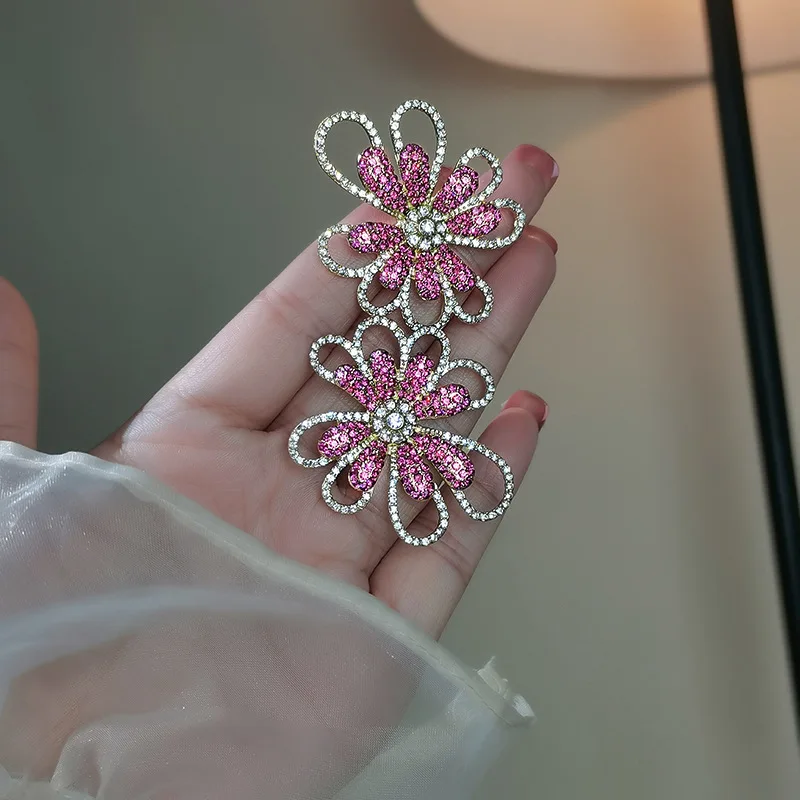 HUANZHI Pink Exaggerated Rhinestone Flower Hollow Metal Earrings for Women Girls Trend Design Wholesale Jewelry Gifts 2024 New