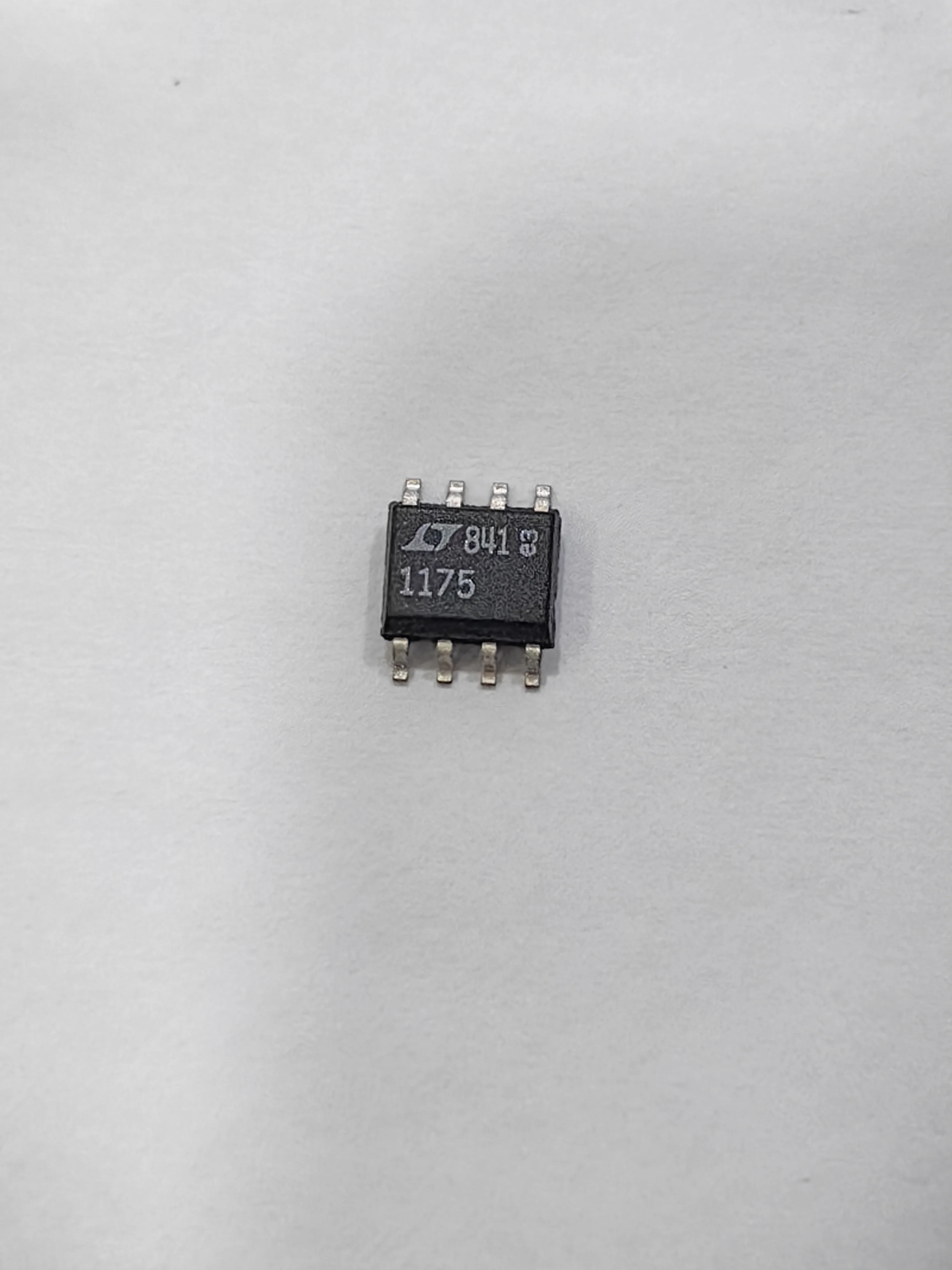 LT1175CS8 LT1175IS8 LT1175MPS8 LT1175CS8-5 LT1175 - 500mA Negative Low Dropout Micropower Regulator