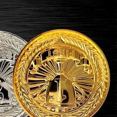 

Медали победителя с лентой на шею, 1 шт., 5 см, золотые/серебряные/бронзовые, для конкурсов талантов или вечеринок