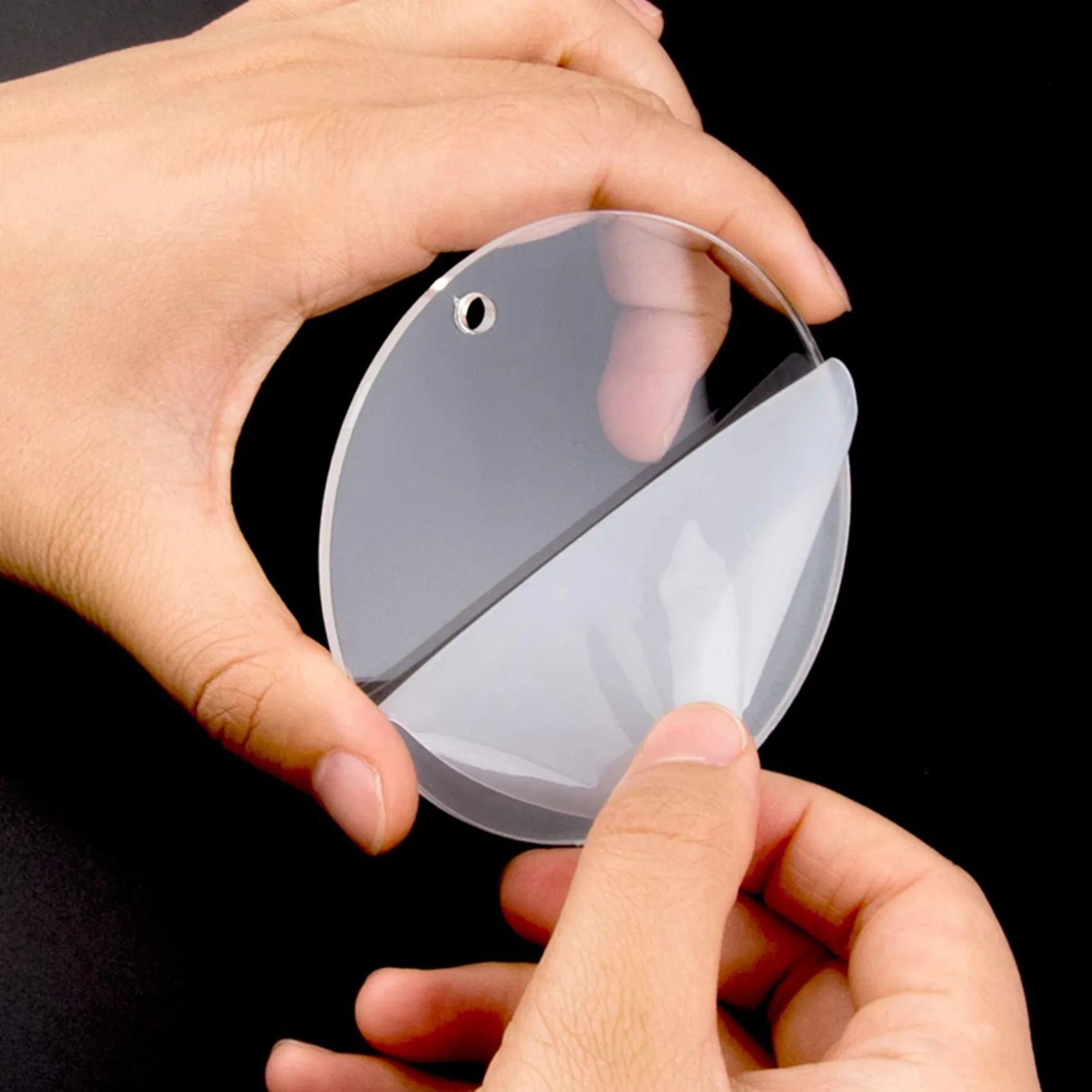 ABWR-200 قطعة سلاسل مفاتيح من الأكريليك الشفاف مقاس 2 بوصة مع فتحة، قرص أكريليك متين مثالي للحرف اليدوية (سمك 1/8 بوصة)