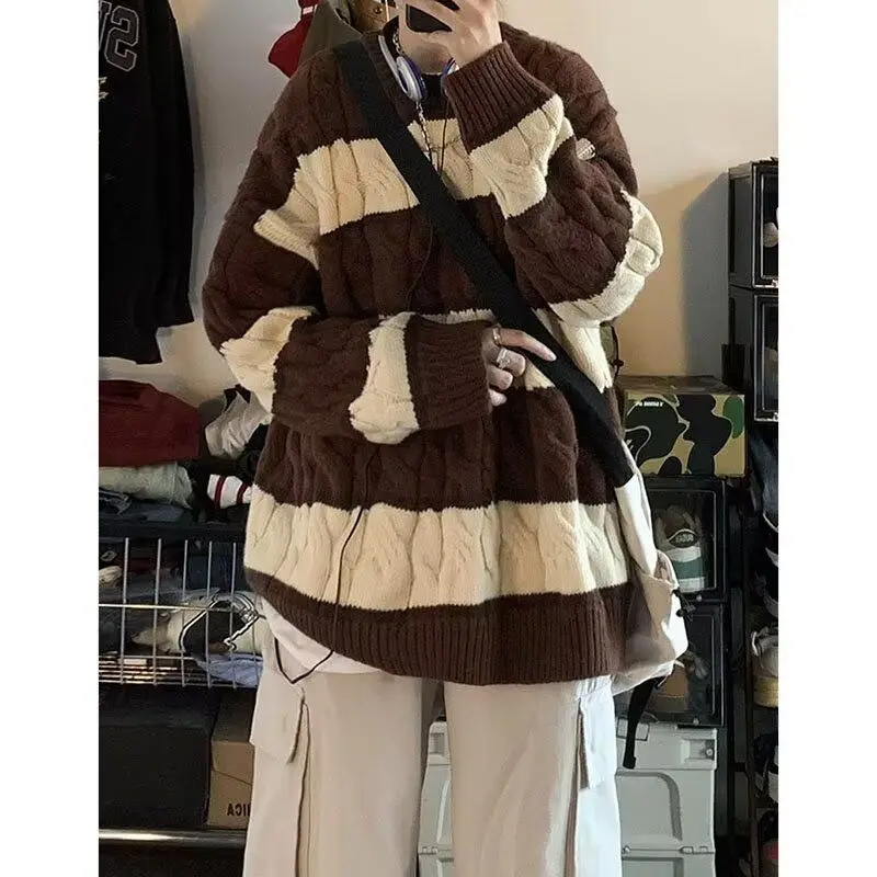 

Casual Loose Men's Stripe Knitwear Jaet Hong Kong Sle Lazy Faion Autumn Winter New Arrival Japanese Retro Knitted irt