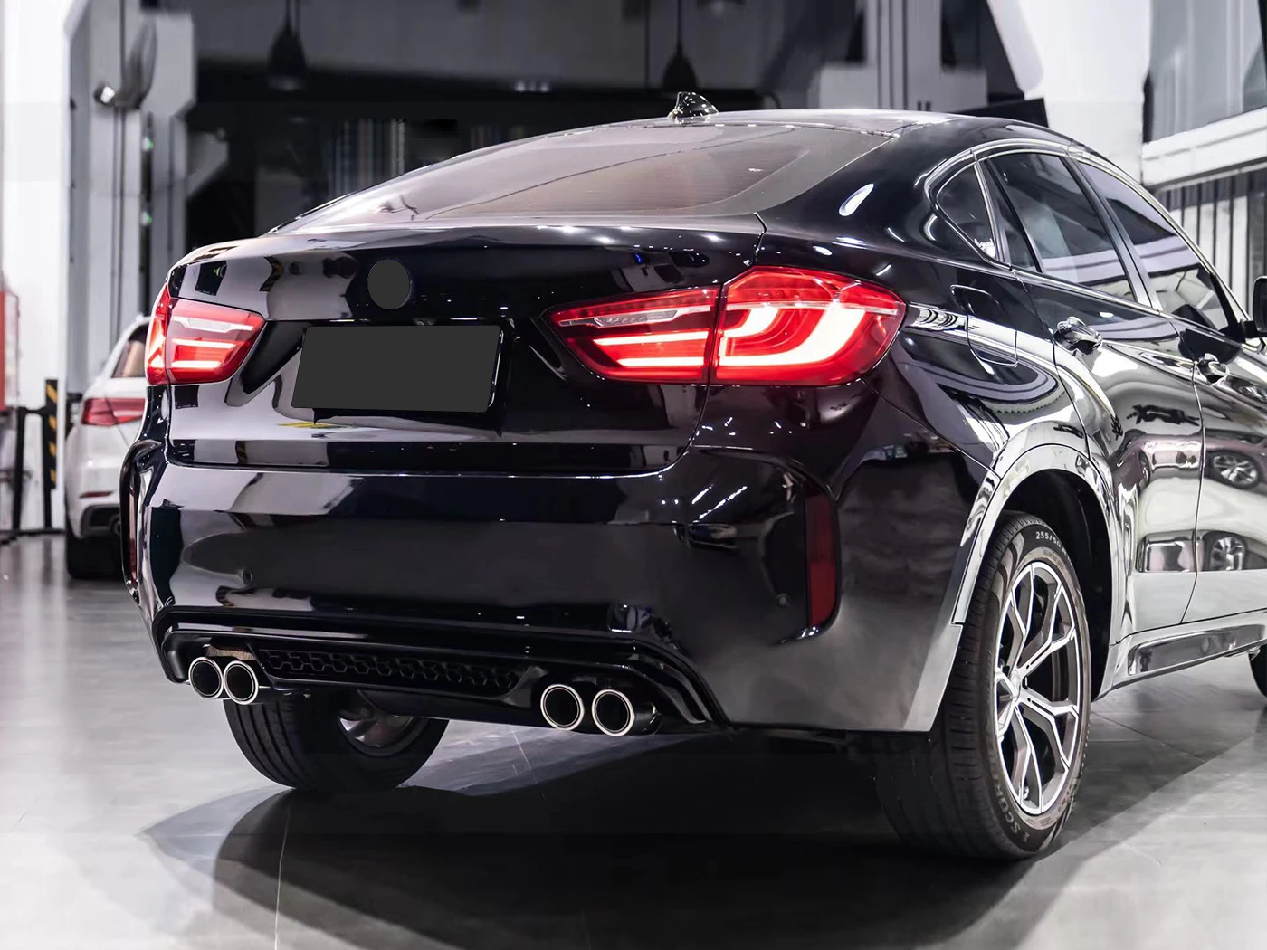 Factory Hot Selling Auto for X6M Style Car Bumper for X6 F16 Body Kit Front Rear Car Bumper Side Skirts Wheel Trim Exhau