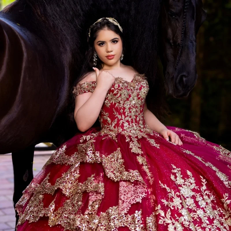 

Shiny Red Quinceanera Dresses Off the Shoulder Gold Sequins Decal Layering Long tail Bow Vestido De 15 Quinceanera Customize